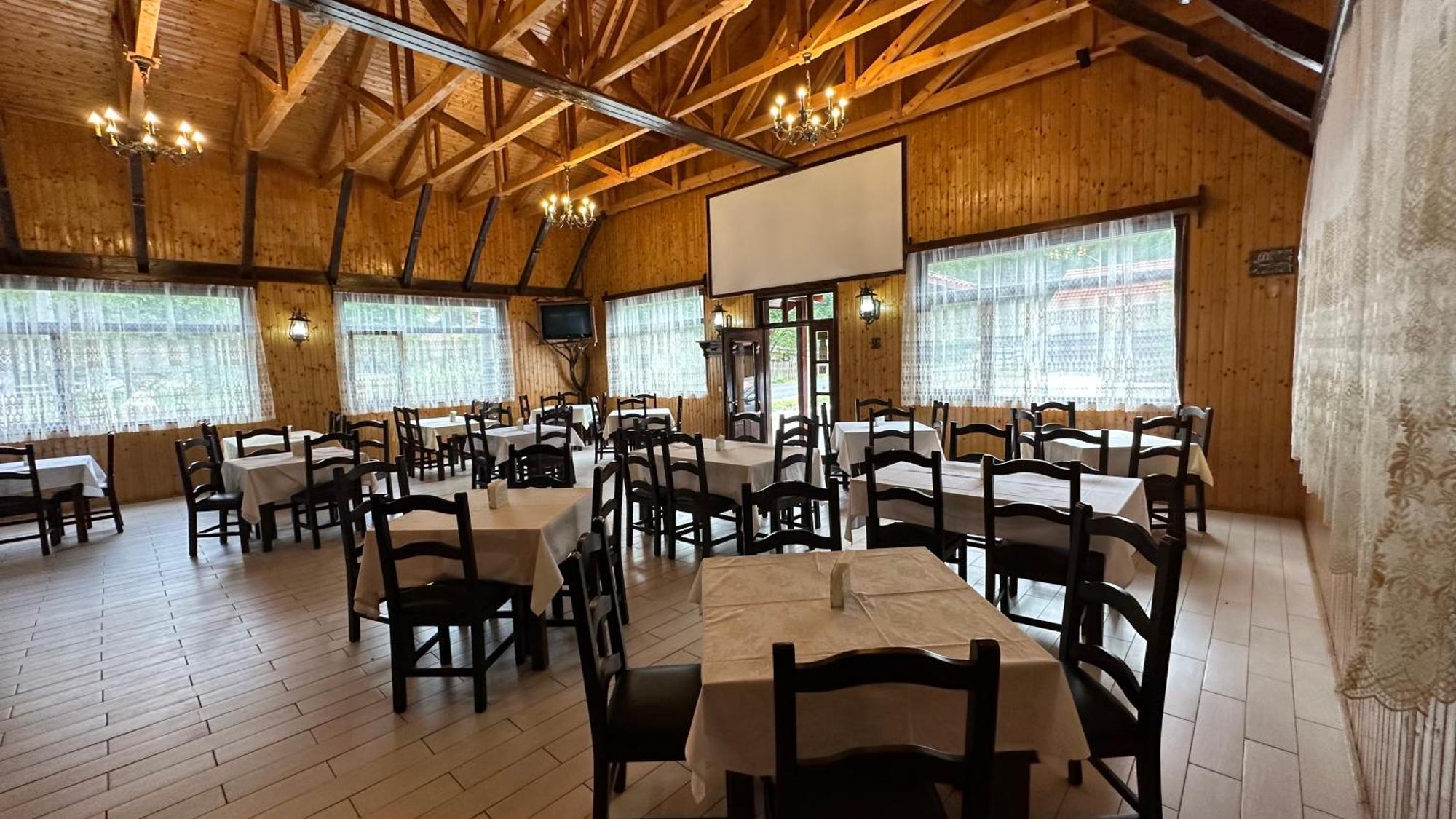 Complex Turcana Transalpina Sugág Kültér fotó